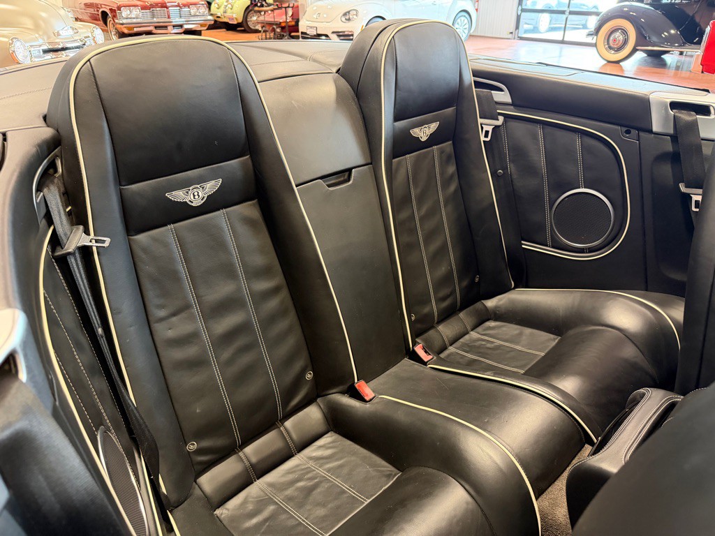 2011 Bentley Continental Image 28