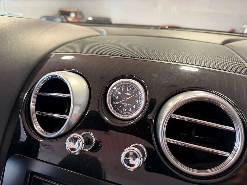 2011 Bentley Continental Image 32