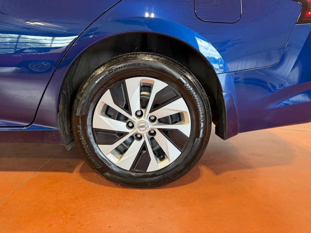 2019 Nissan Altima Image 13