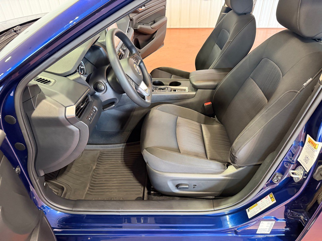 2019 Nissan Altima Image 18