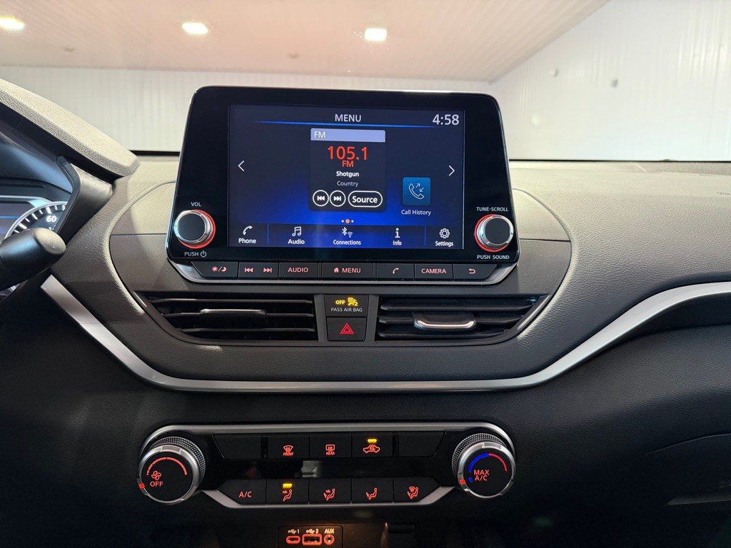 2019 Nissan Altima Image 33