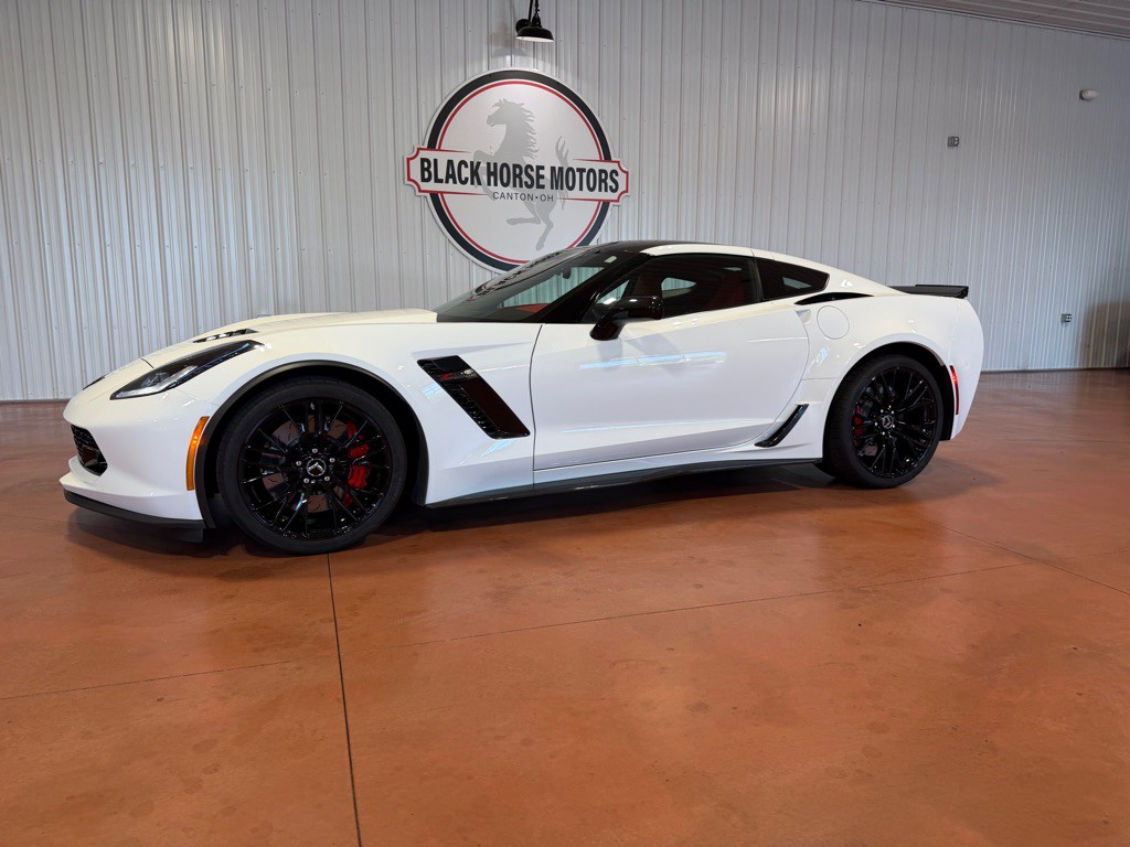 2015 Chevrolet Corvette Image 4