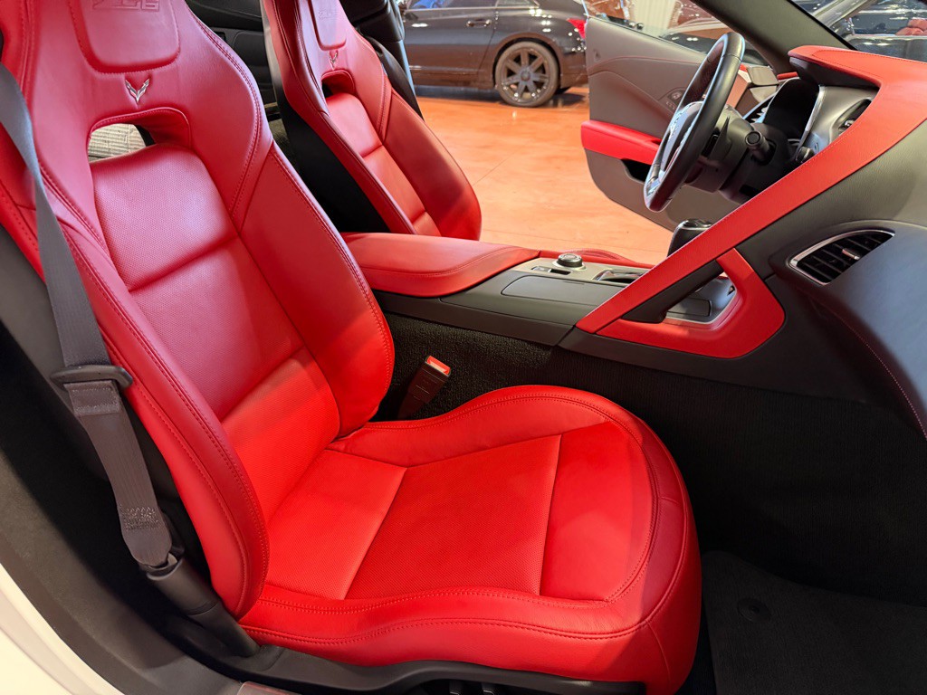 2015 Chevrolet Corvette Image 27