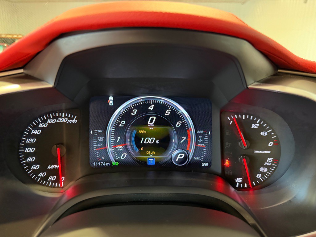2015 Chevrolet Corvette Image 32