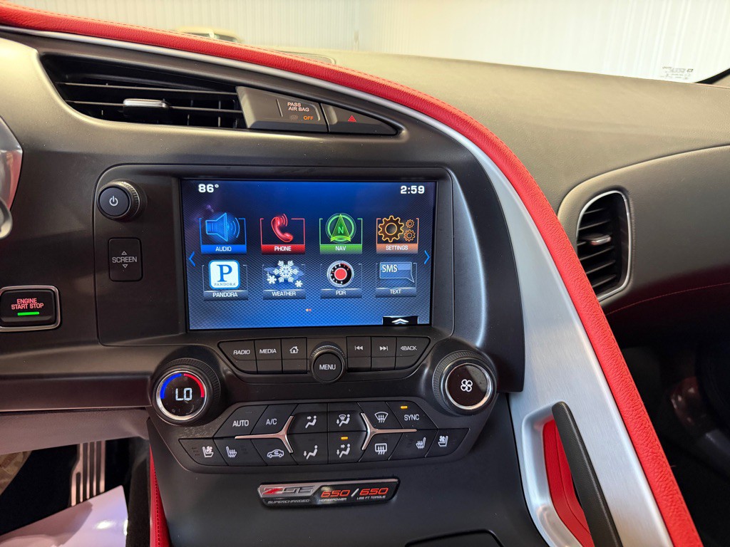 2015 Chevrolet Corvette Image 33