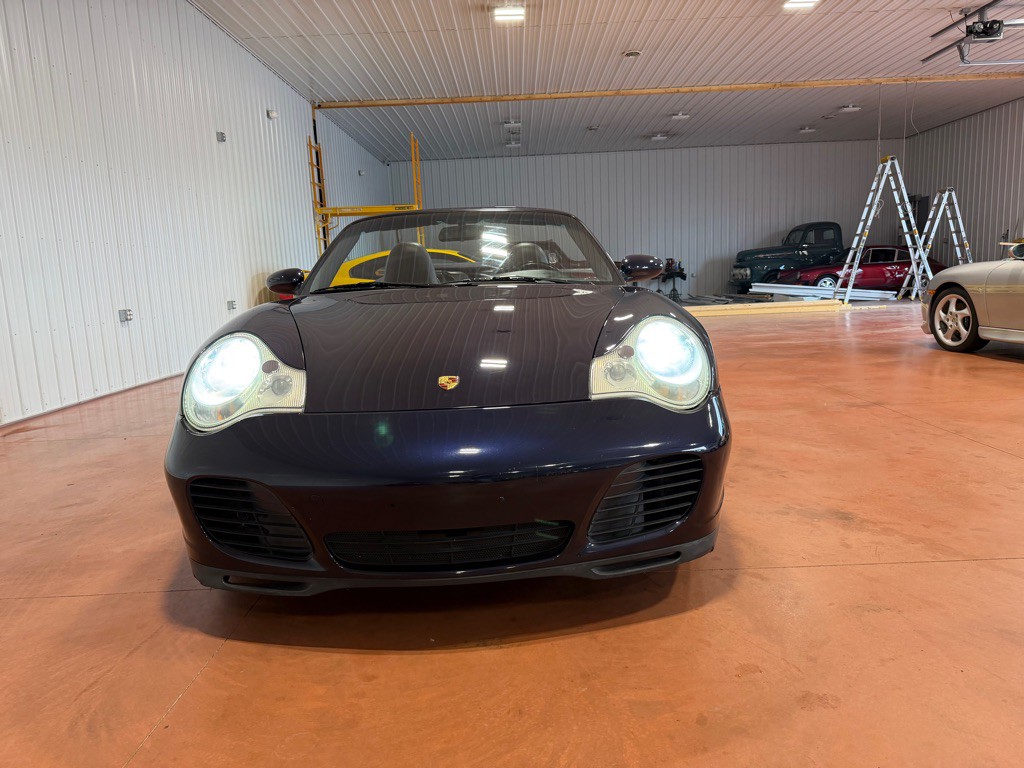 2004 Porsche 911 Image 7