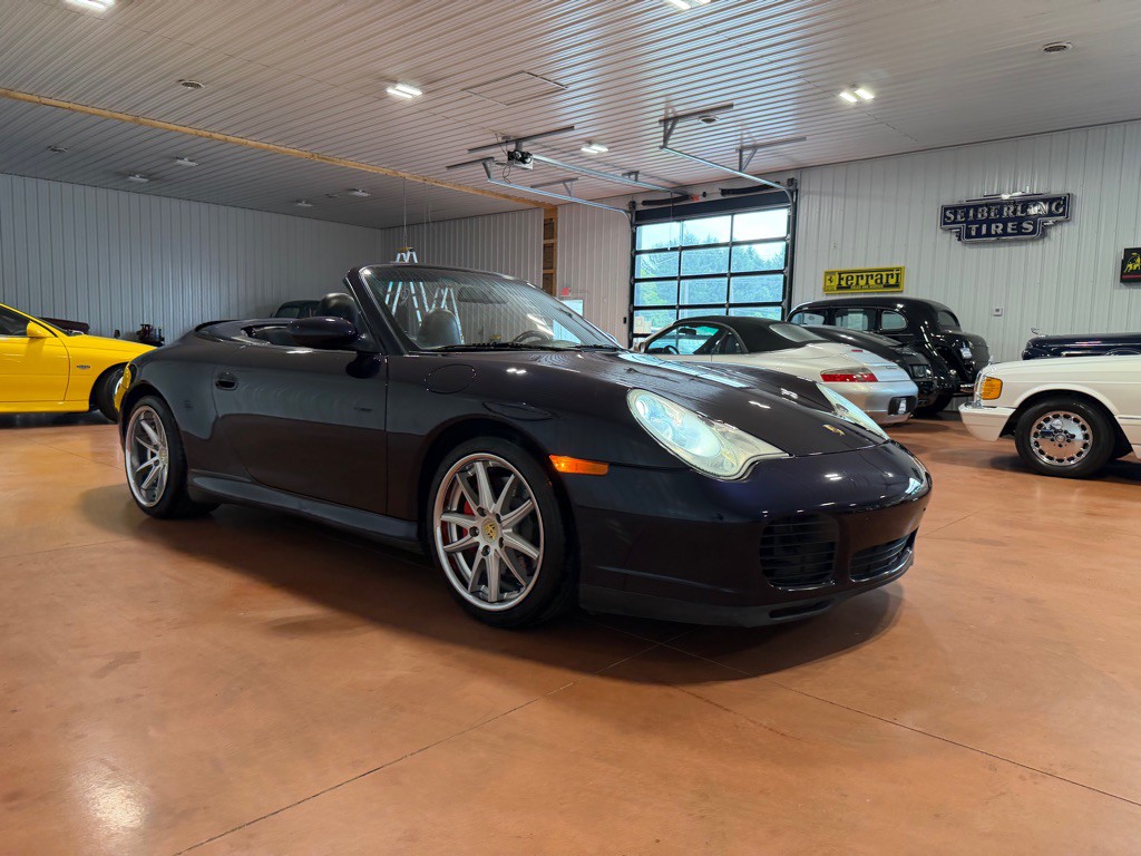 2004 Porsche 911 Image 8