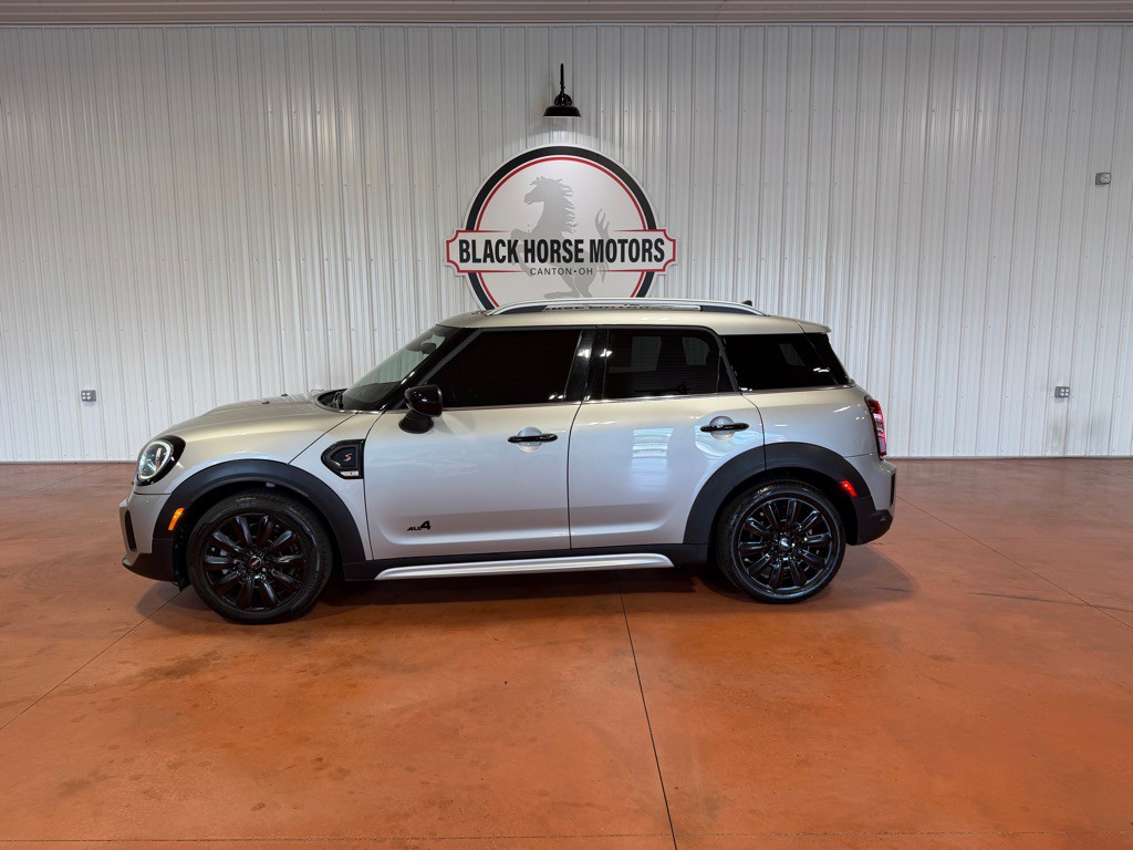 2023 MINI Cooper Image 2