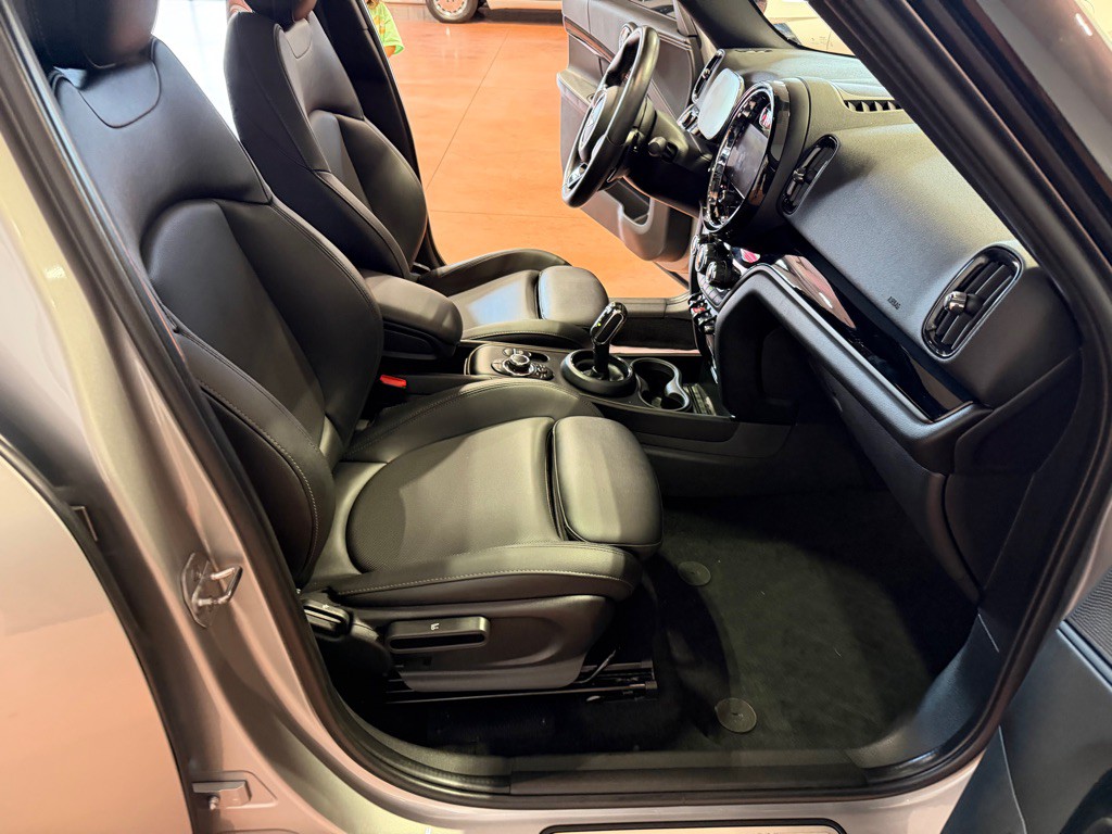 2023 MINI Cooper Image 21