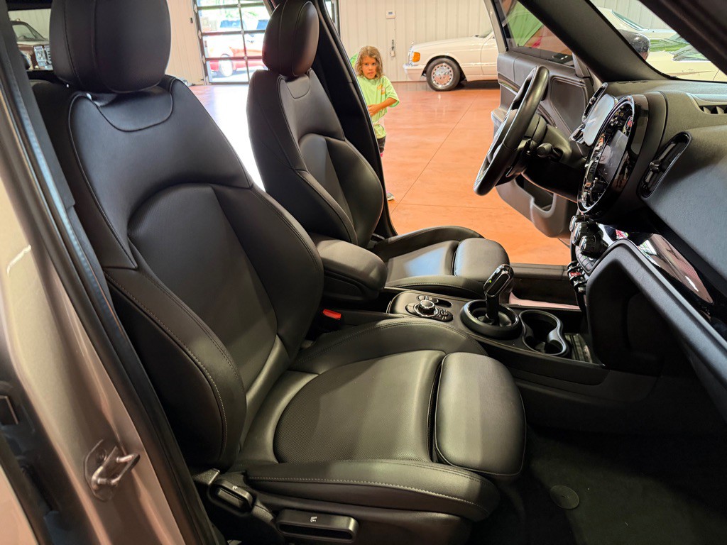 2023 MINI Cooper Image 22