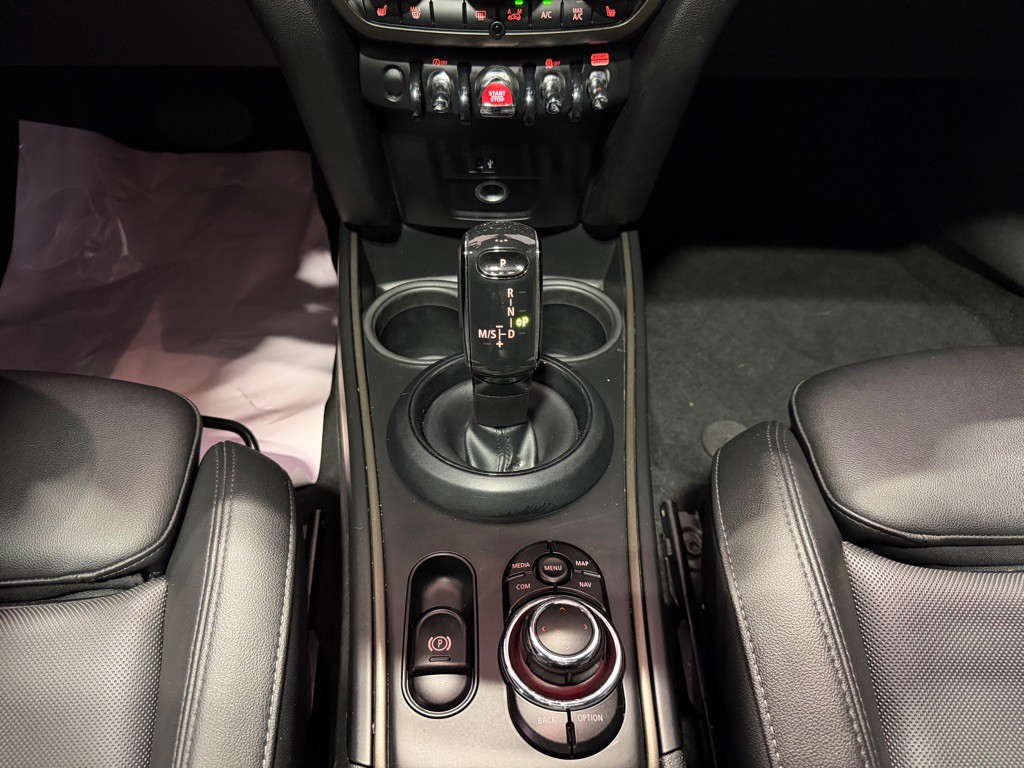 2023 MINI Cooper Image 27