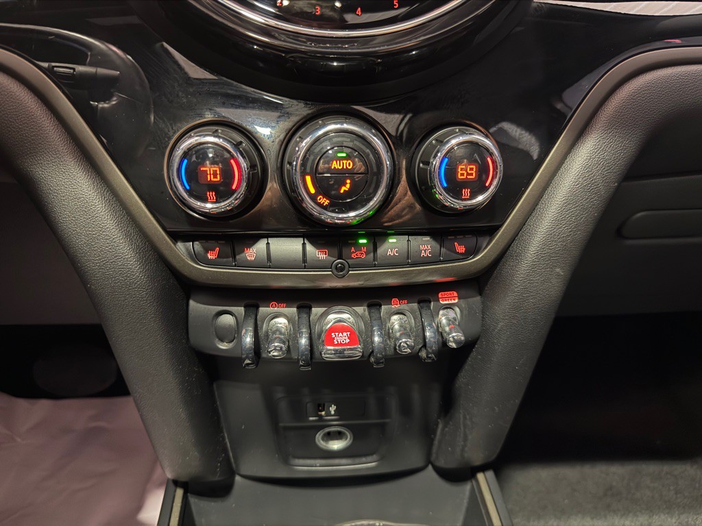 2023 MINI Cooper Image 28