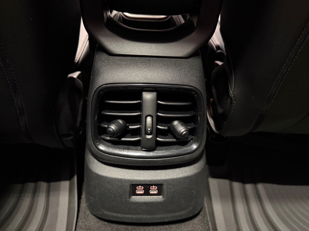 2023 MINI Cooper Image 35