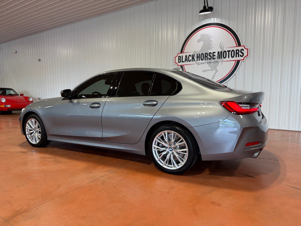 2023 BMW 3 Series Image 10