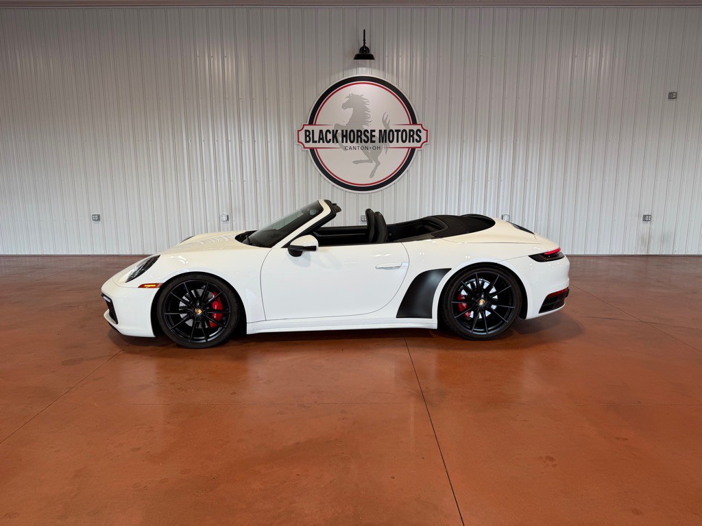 2020 Porsche 911 Image 2