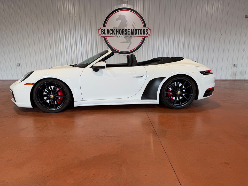 2020 Porsche 911 Image 4