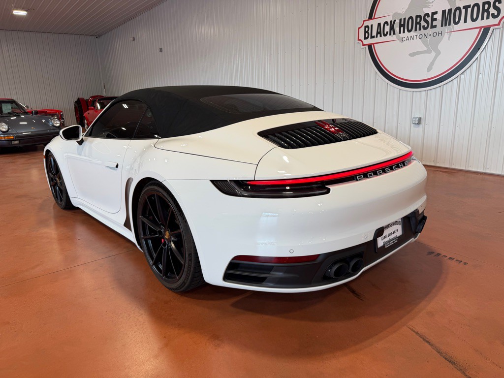 2020 Porsche 911 Image 14