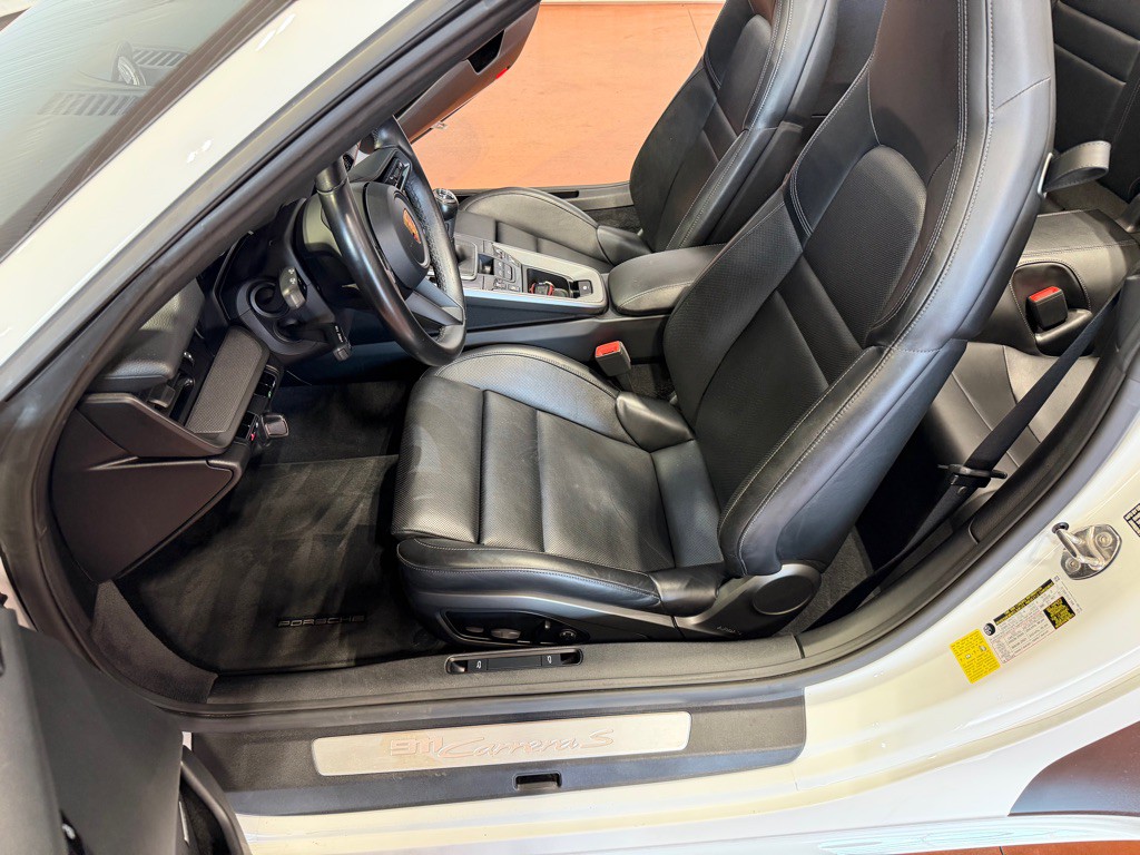 2020 Porsche 911 Image 22