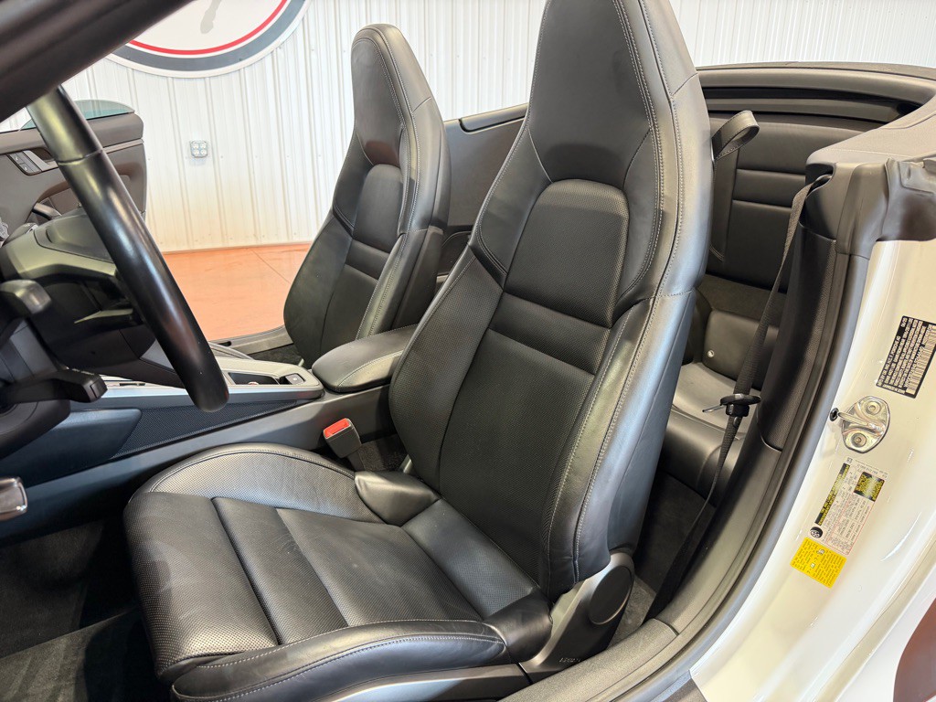 2020 Porsche 911 Image 23