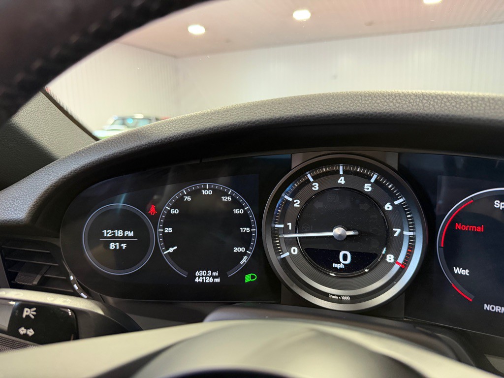 2020 Porsche 911 Image 36