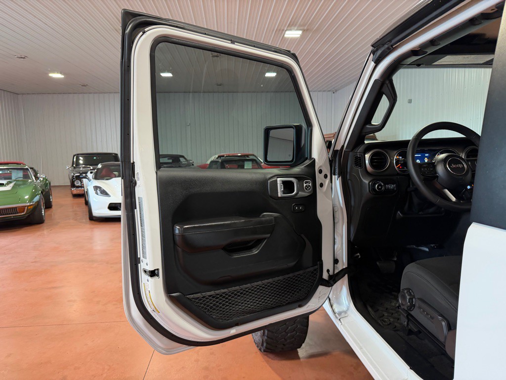 2019 Jeep Wrangler Image 15