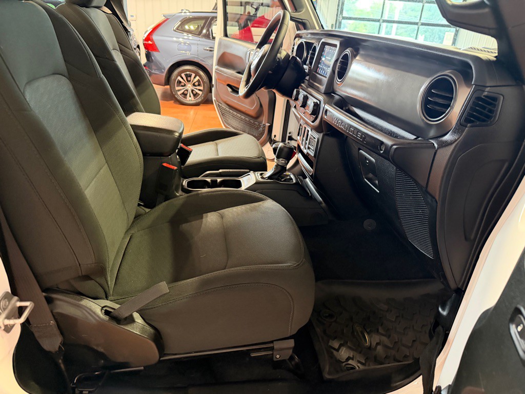 2019 Jeep Wrangler Image 19