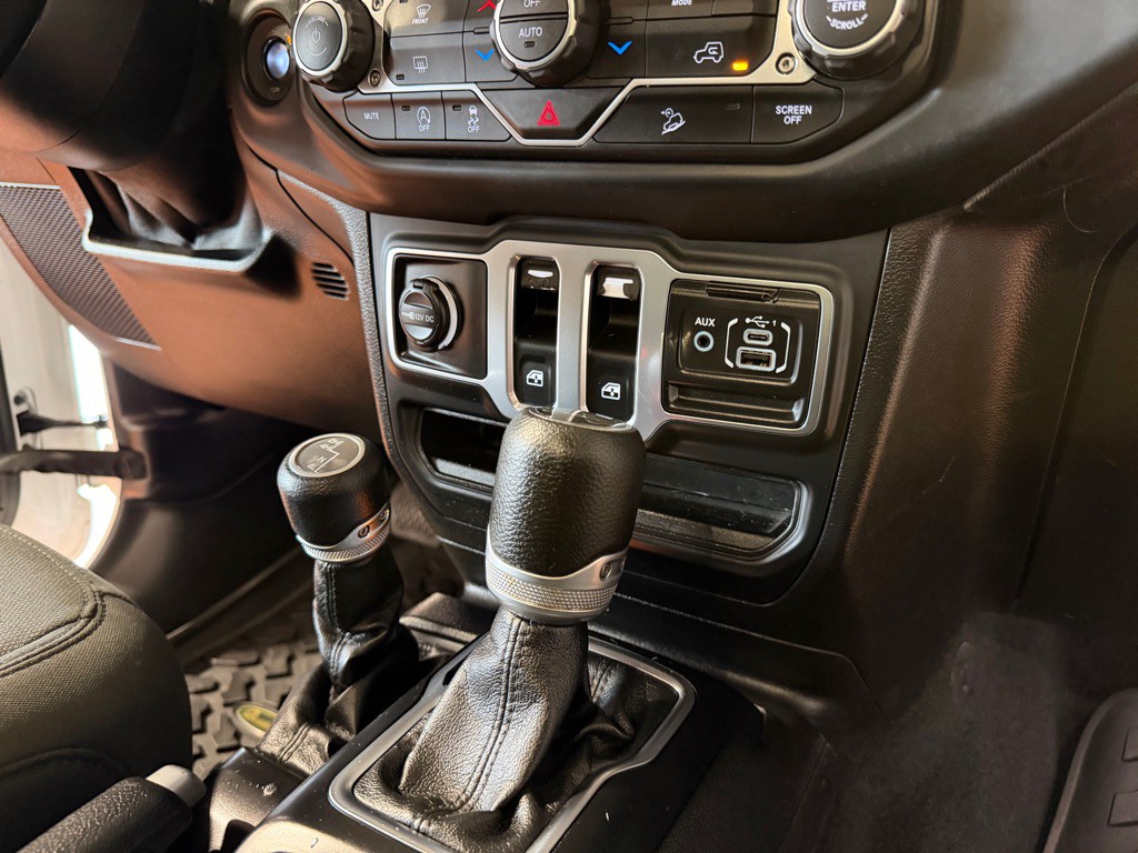 2019 Jeep Wrangler Image 24