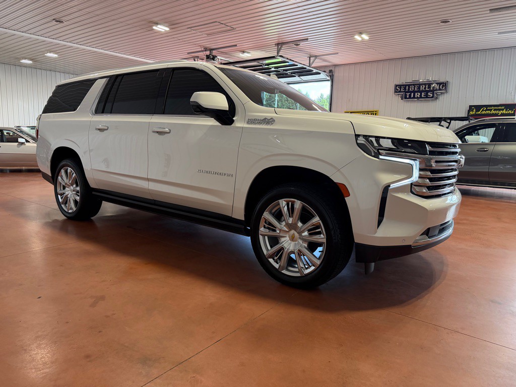 2023 Chevrolet Suburban Image 9