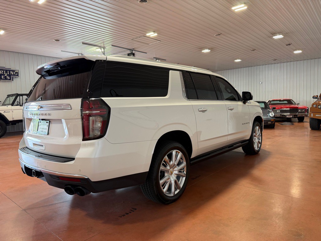 2023 Chevrolet Suburban Image 10