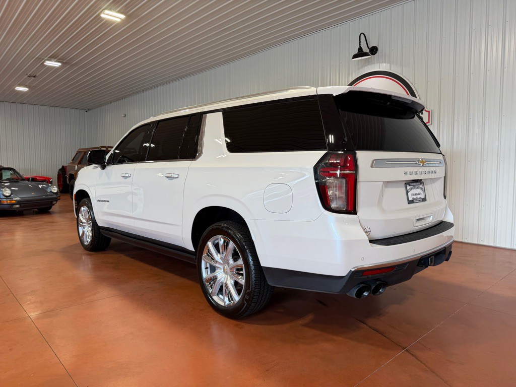 2023 Chevrolet Suburban Image 12