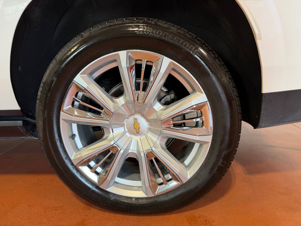 2023 Chevrolet Suburban Image 19