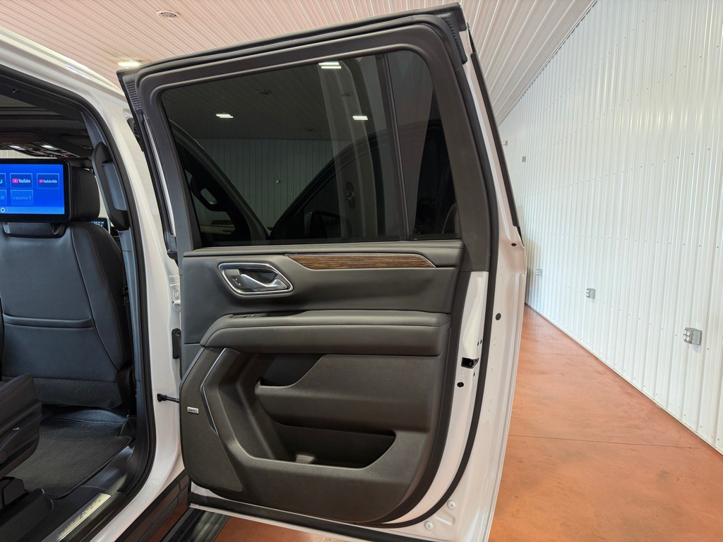 2023 Chevrolet Suburban Image 31