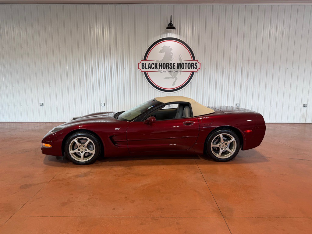 2003 Chevrolet Corvette Image 3