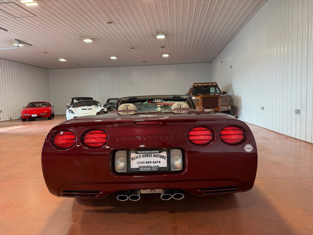2003 Chevrolet Corvette Image 13