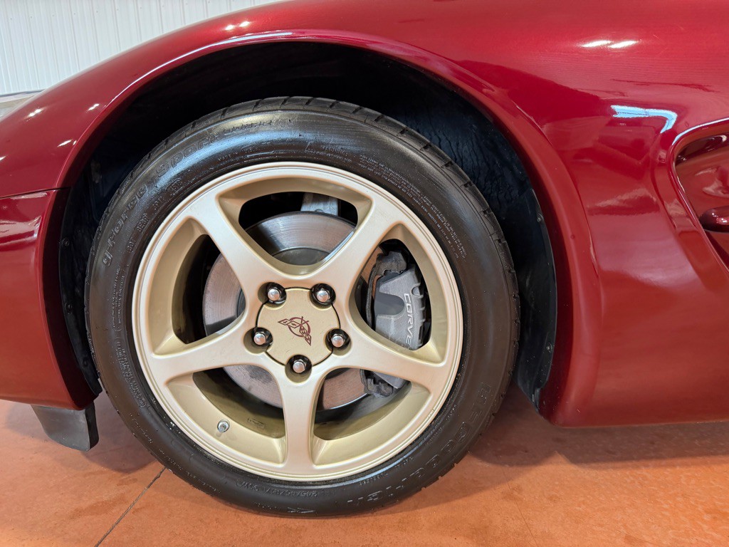 2003 Chevrolet Corvette Image 19