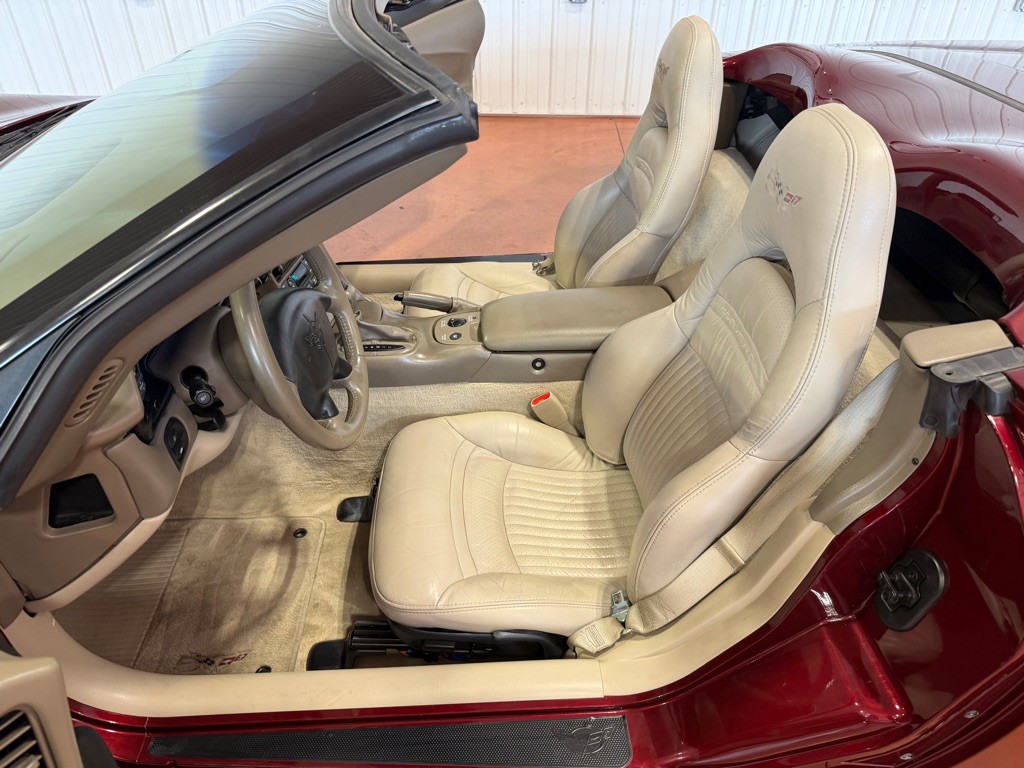 2003 Chevrolet Corvette Image 24