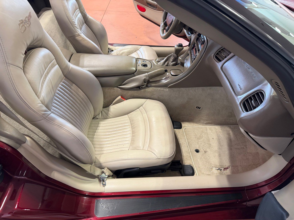 2003 Chevrolet Corvette Image 27