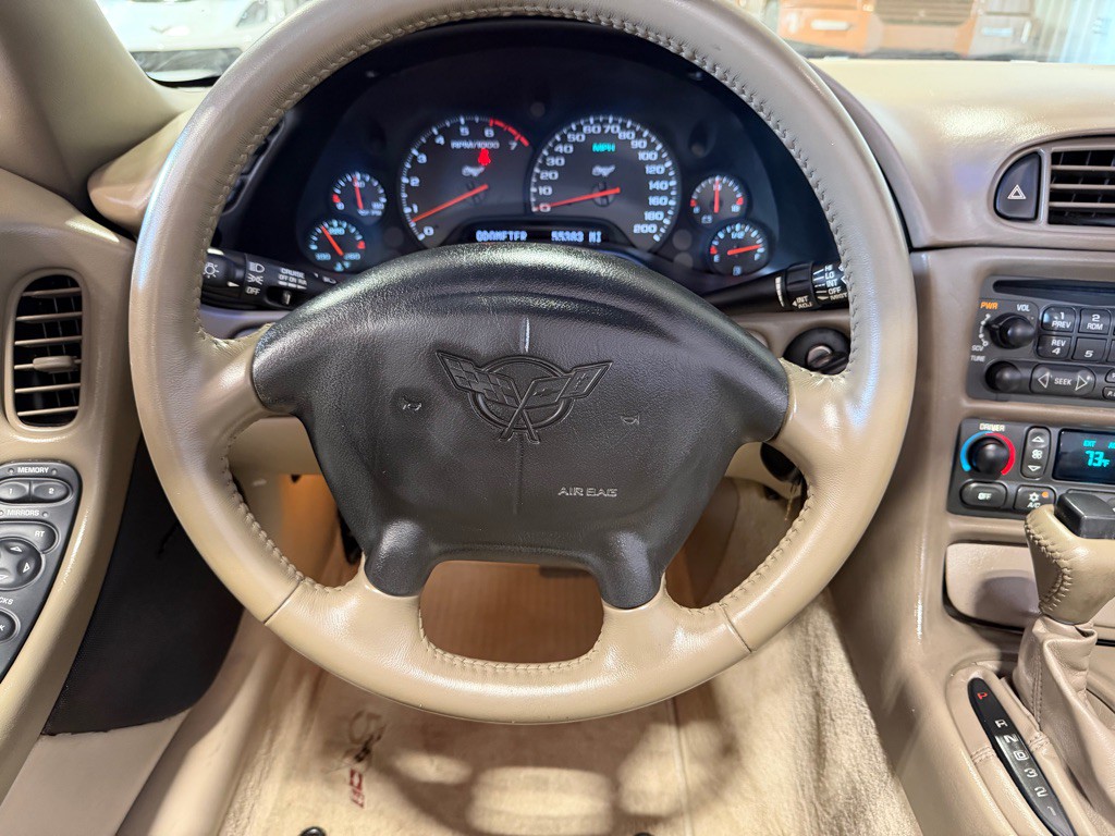 2003 Chevrolet Corvette Image 32