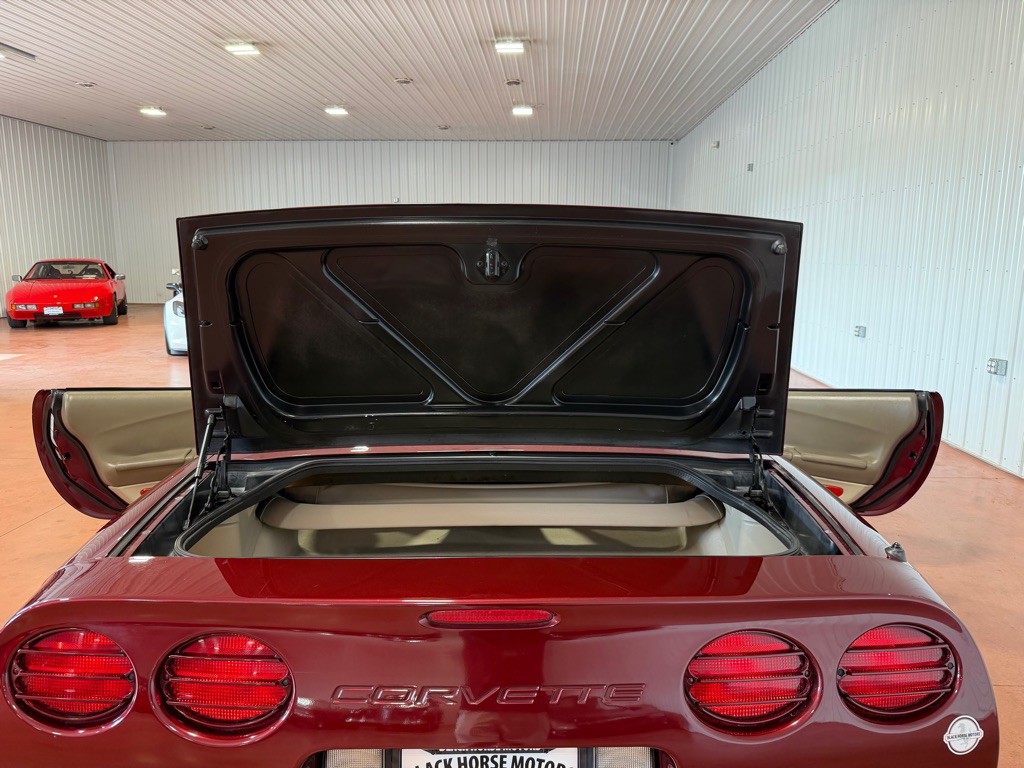 2003 Chevrolet Corvette Image 35