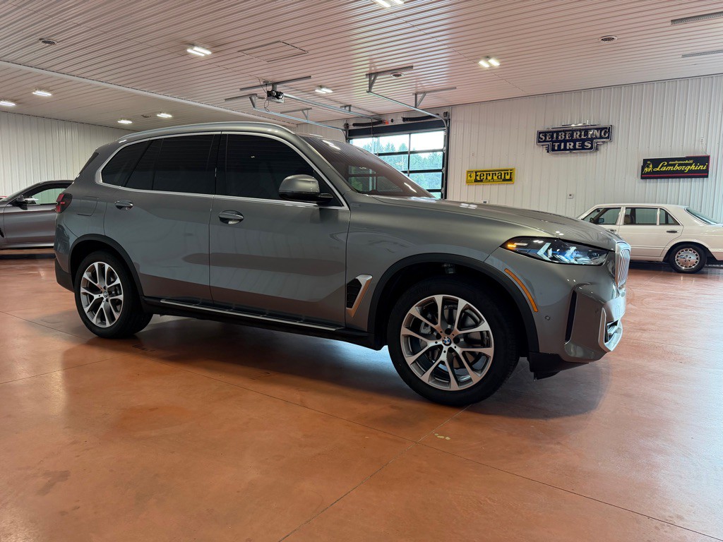 2026 BMW X5 Image 9