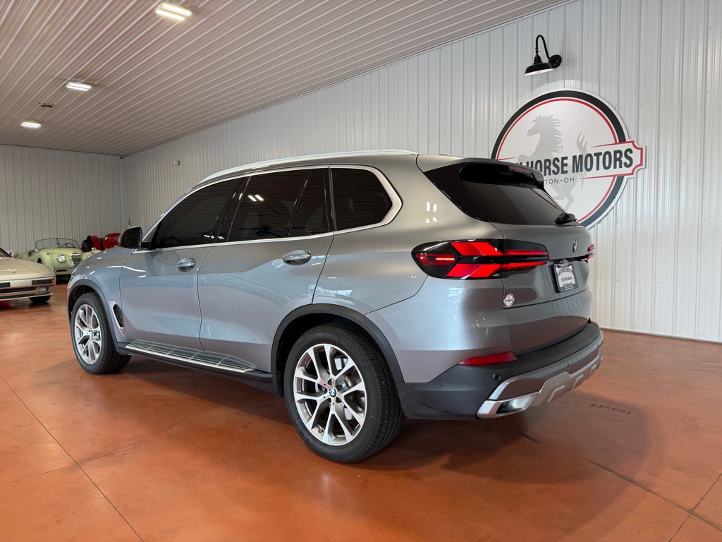 2026 BMW X5 Image 12