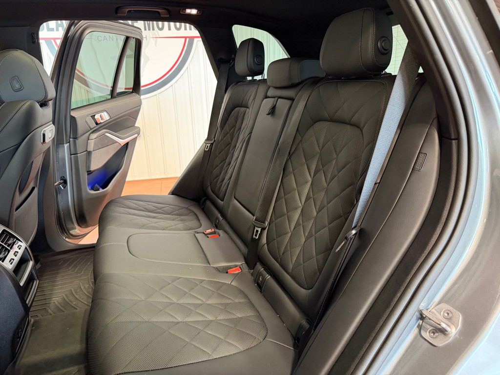 2026 BMW X5 Image 24