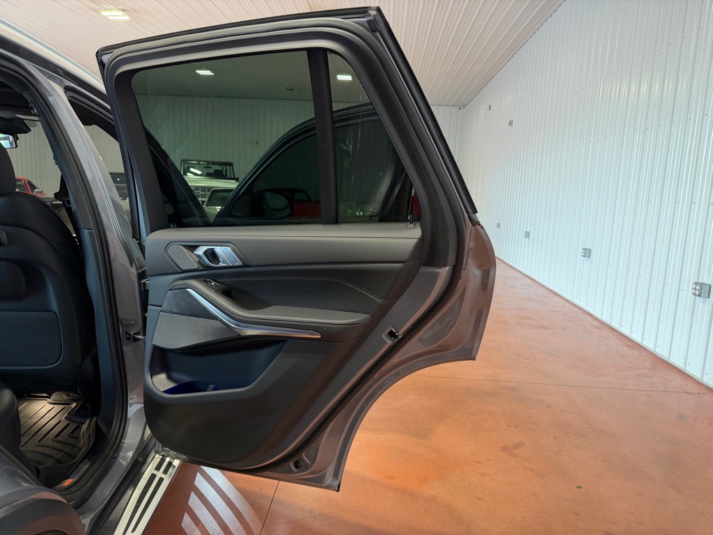 2026 BMW X5 Image 28