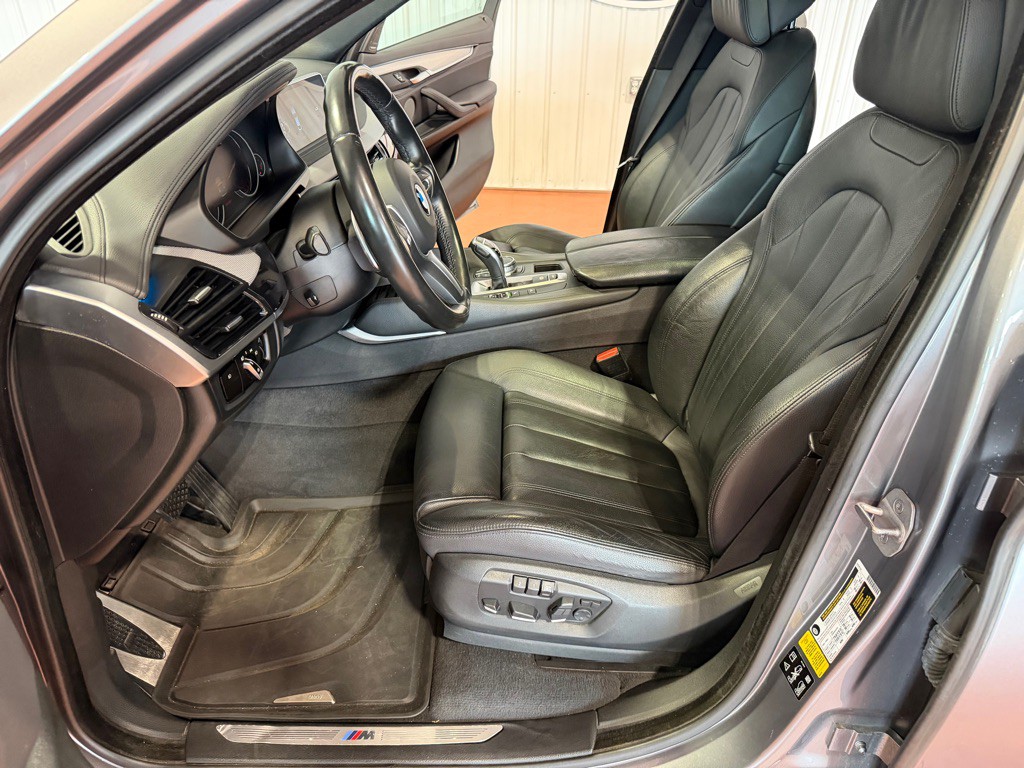 2017 BMW X6 Image 18