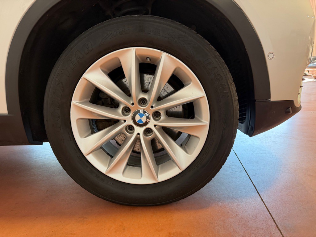 2016 BMW X3 Image 16