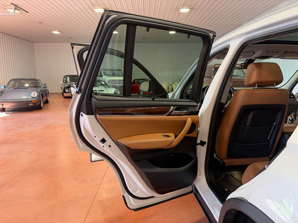 2016 BMW X3 Image 21