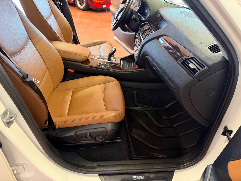 2016 BMW X3 Image 25