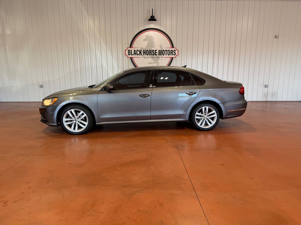 2019 Volkswagen Passat Image 3