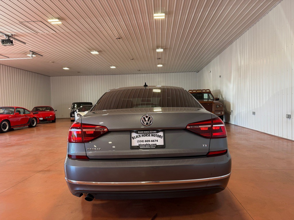 2019 Volkswagen Passat Image 11