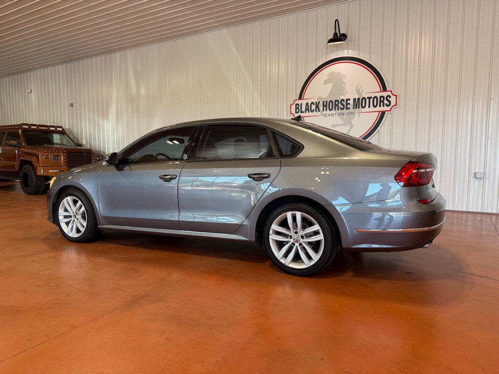 2019 Volkswagen Passat Image 12